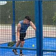 Clases de Pádel para niños con entrenador titulado (TSAF). Técnica, diversión y aprendizaje